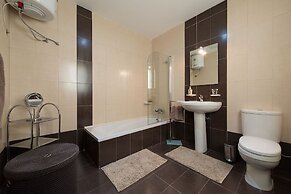 Luxury Apartment near Sea