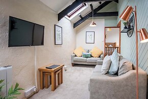 The Loft - 1 Bedroom Apartment
