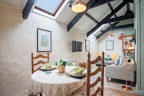 The Loft - 1 Bedroom Apartment