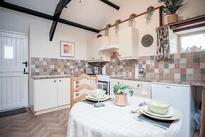 The Loft - 1 Bedroom Apartment