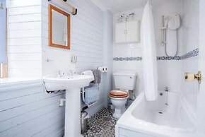 The Loft - 1 Bedroom Apartment