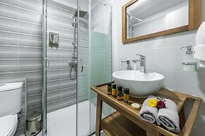 Comfort Stay Athens Airport Hotel - FREE shuttle from and to the airpo