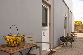 Comfort Stay Athens Airport Hotel - FREE shuttle from and to the airpo