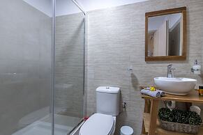 Comfort Stay Athens Airport Hotel - FREE shuttle from and to the airpo