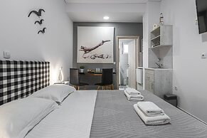 Comfort Stay Athens Airport Hotel - FREE shuttle from and to the airpo