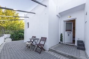 Comfort Stay Athens Airport Hotel - FREE shuttle from and to the airpo