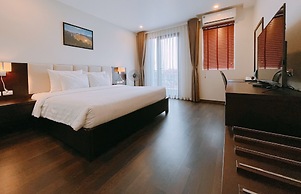 Paragon Noi Bai Hotel and Pool