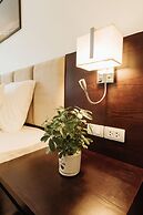 Paragon Noi Bai Hotel and Pool