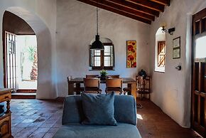 1145 Cortijo la Perla