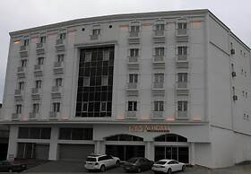 Marina Park Hotel