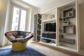 Luxury 65mq Under the 2 Towers