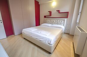 Luxury 65mq Under the 2 Towers