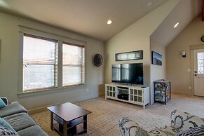 Wild Meadow 30 Day Minimum 4 Bedroom Home by RedAwning