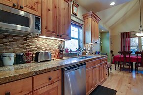 Wild Meadow 30 Day Minimum 4 Bedroom Home by RedAwning