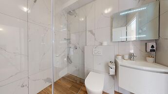 Chrysanta Apartments