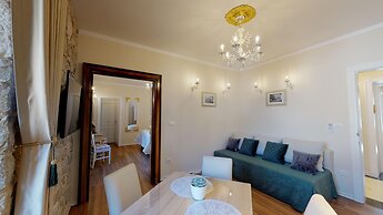 Chrysanta Apartments