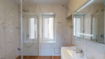 Chrysanta Apartments