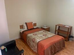 Mariscal Inn & Suites