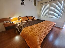 Mariscal Inn & Suites