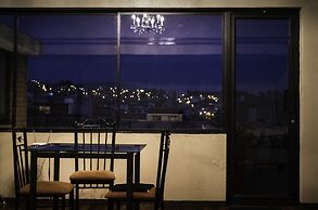 Mariscal Inn & Suites