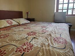 Mariscal Inn & Suites