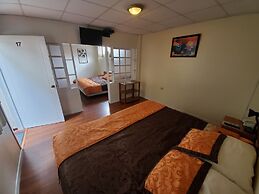 Mariscal Inn & Suites