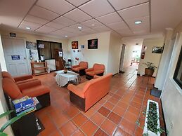 Mariscal Inn & Suites