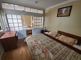 Mariscal Inn & Suites