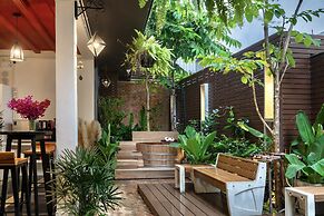 Red Door Heritage Hotel