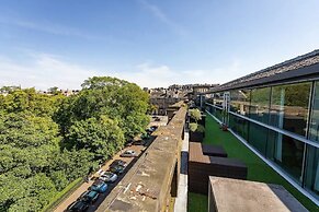 Skyview Penthouse - New Town