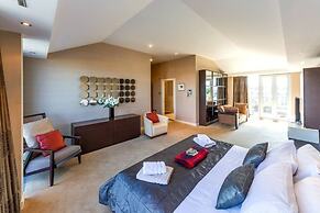 Skyview Penthouse - New Town