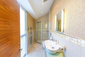 Skyview Penthouse - New Town