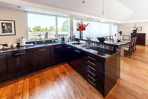 Skyview Penthouse - New Town