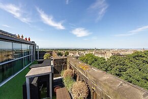 Skyview Penthouse - New Town