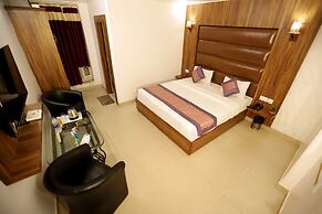 ADB Rooms Hotel Noratan Palace