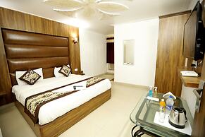 ADB Rooms Hotel Noratan Palace