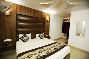 ADB Rooms Hotel Noratan Palace