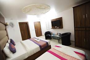 ADB Rooms Hotel Noratan Palace