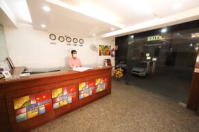 ADB Rooms Hotel Noratan Palace