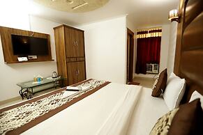 ADB Rooms Hotel Noratan Palace