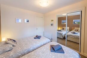 Contemporary Holyrood Apartment