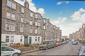 Cosy Flat With Garden View