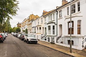 Chic Wandsworth Home with Patio