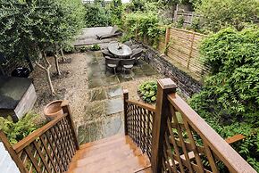 Chic Wandsworth Home with Patio