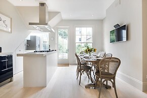 Chic Wandsworth Home with Patio
