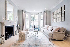 Chic Wandsworth Home with Patio