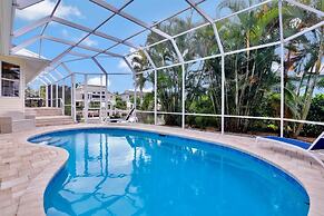 Algonquin Court Pool Home