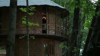 Lost River Hostel