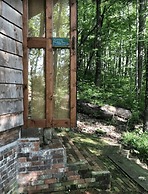 Lost River Hostel