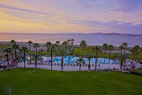 Paraiso Del Mar Resort E202 2 Bed by Casago